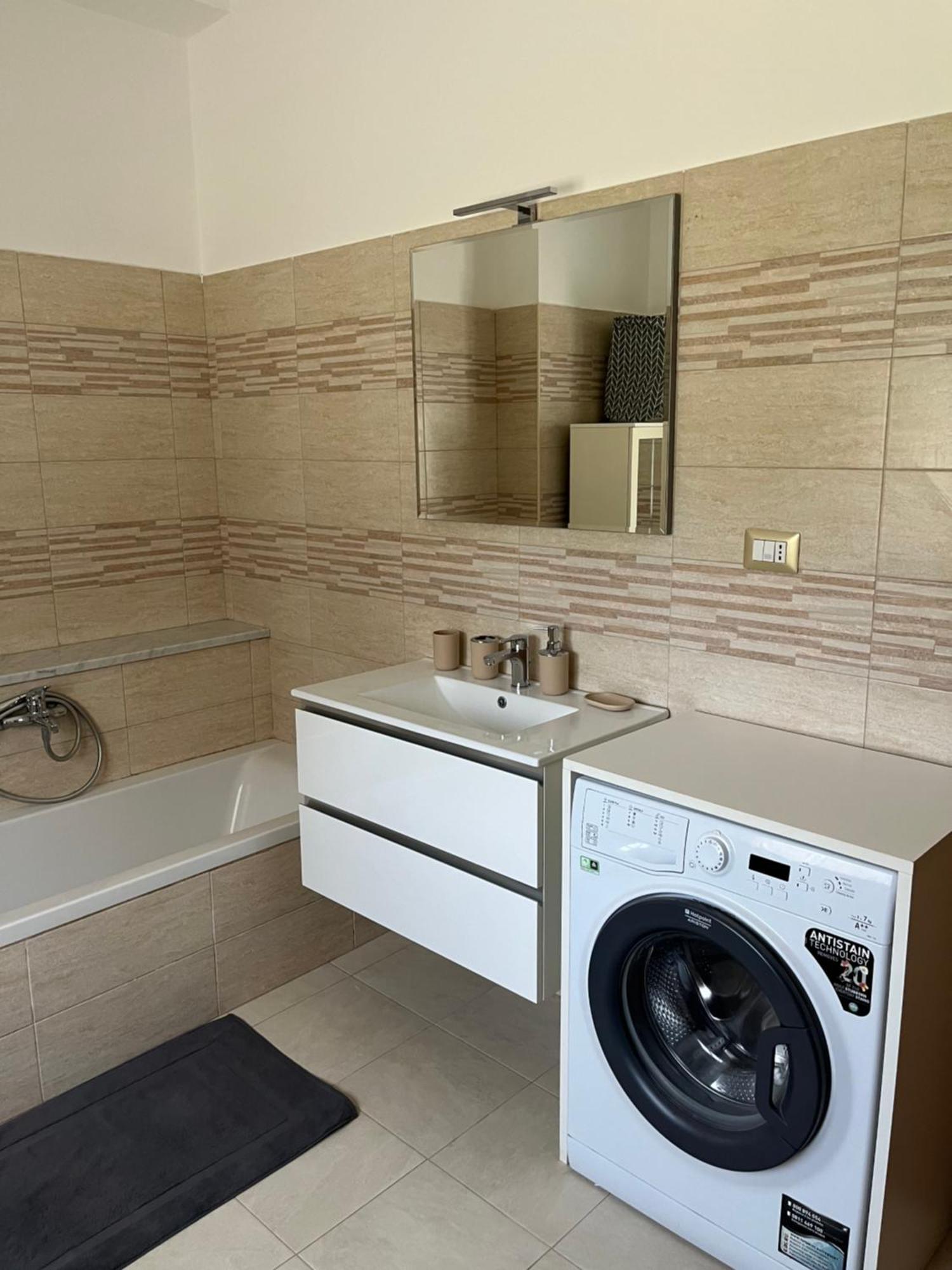 Appartamento Casa del Faggio Rosso Bellagio Esterno foto